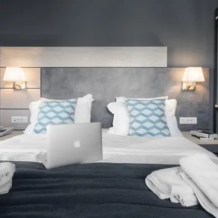 Hotel Meliton & By The