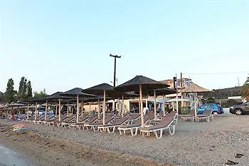 Meliton & By The Hotel Neos Marmaras