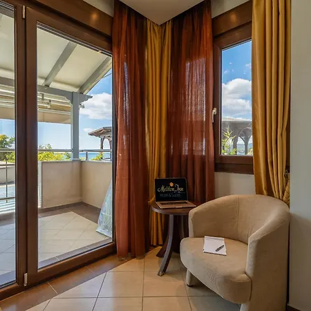 Hotel Meliton & By The Neos Marmaras
