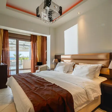Meliton & By The Otel Neos Marmaras