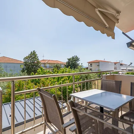 Meliton & By The Hotel 3*