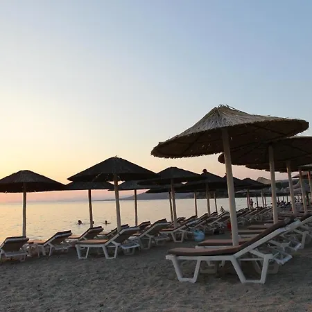 Otel Meliton & By The 3*