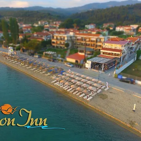 Otel Meliton & By The Neos Marmaras