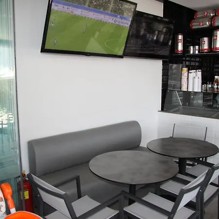 Meliton & By The Отель Неос-Мармарас