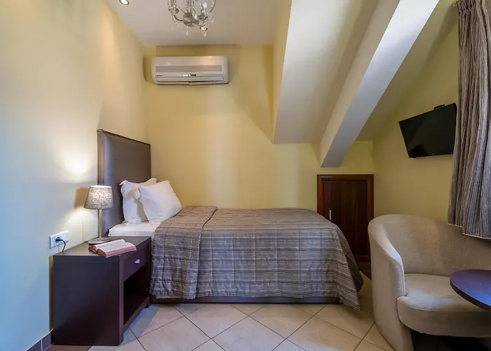 Hotel Meliton & By The