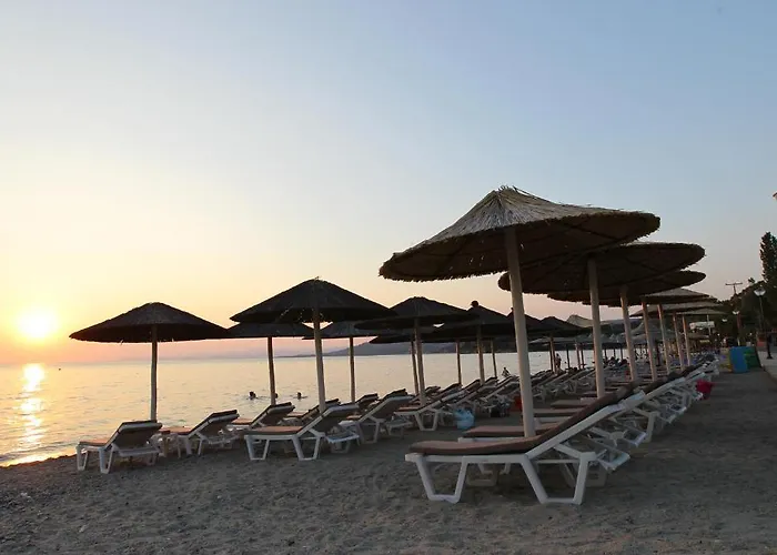 Hotel Meliton & By The 3*
