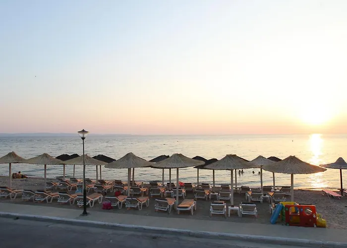 Hotel Meliton & By The 3*